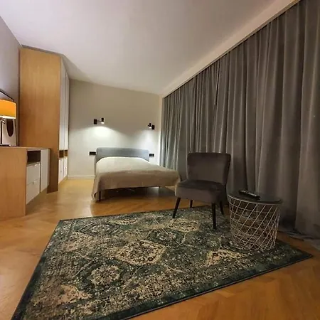 Apartman Mlociny Metro 3